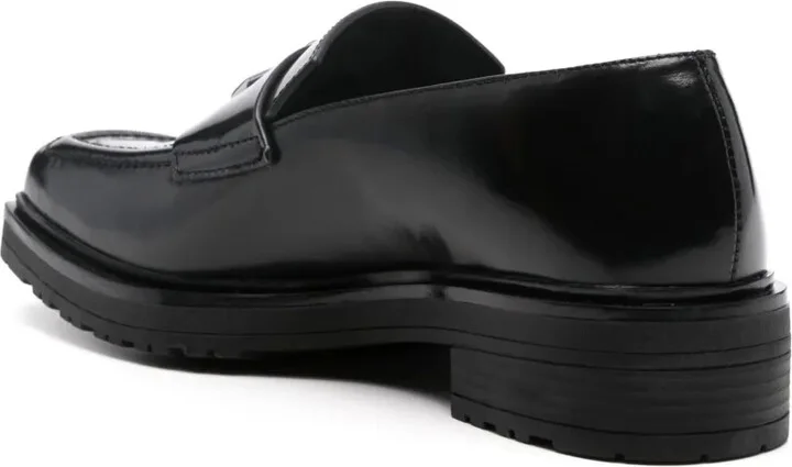 Fly-plaque leather loafers - Image 3