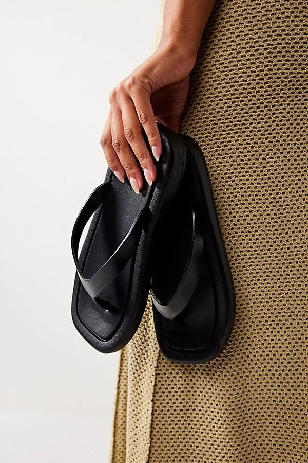 Flying Private Flip Flops - Image 3