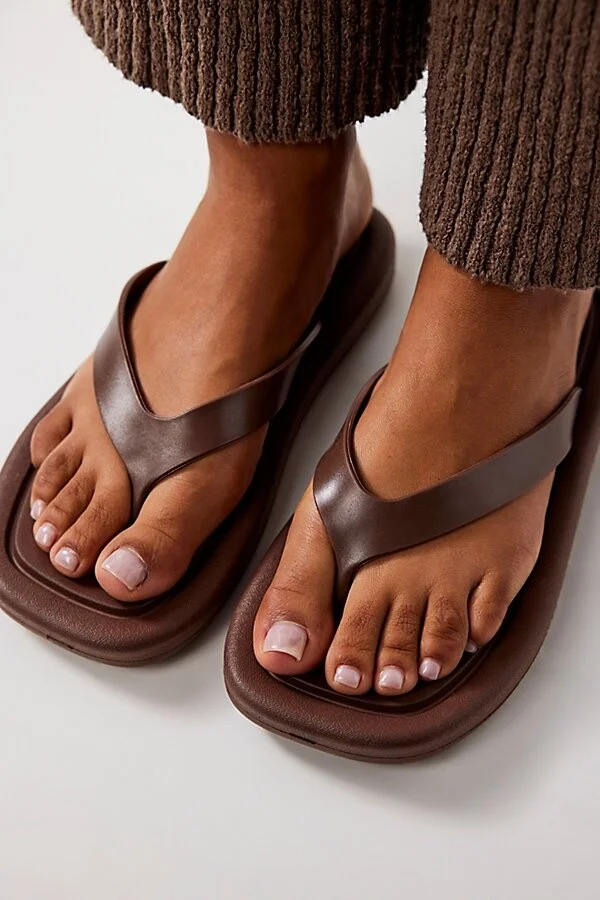Flying Private Flip Flops - Image 2