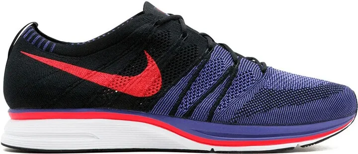 Flyknit low-top sneakers