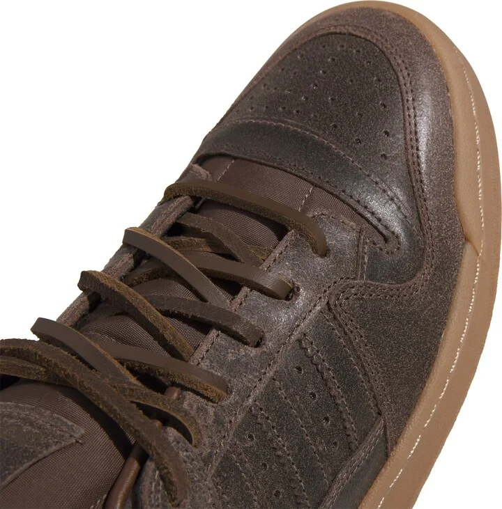 Forum 84 Low CL Sneaker - Image 6