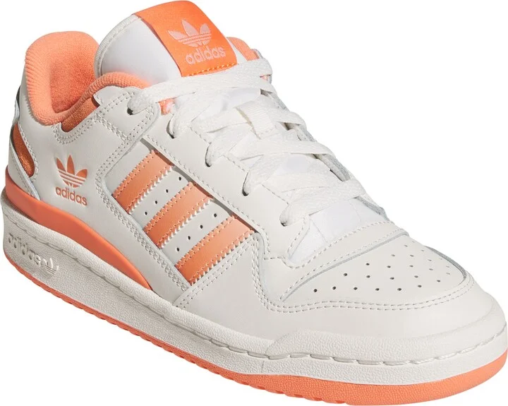 Forum Low CL Basketball Sneaker