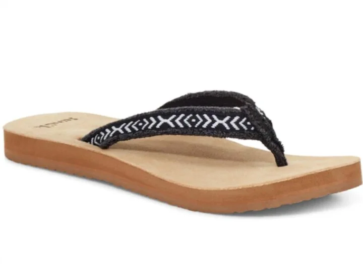 Fraidy Tribal Flip Flop In Black/white