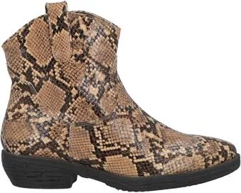 Francesco Milano Woman Ankle boots