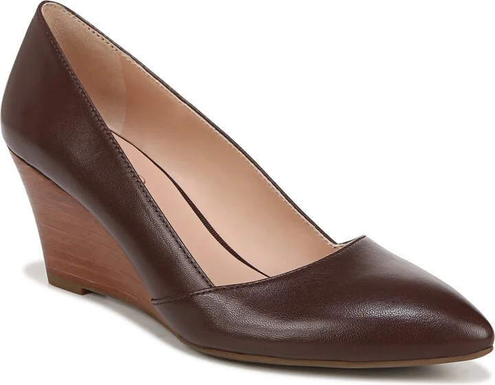 Cafã© Brown Leather