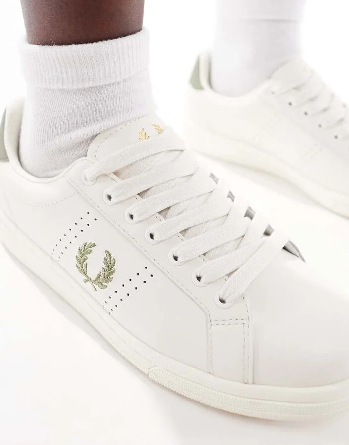 Fred Perry B721 leather trainer in white - Image 4