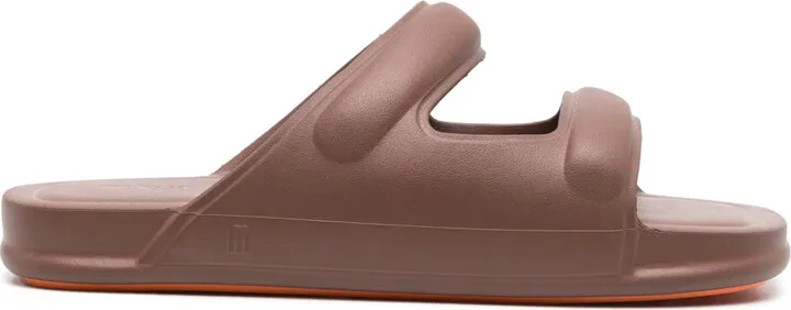 Free Grow slip-on slides