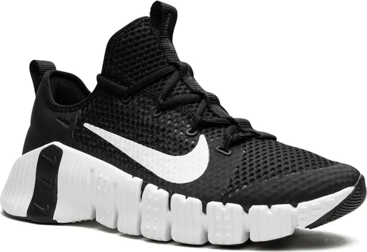 Free Metcon 3 "Black/White" sneakers - Image 2