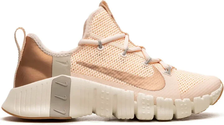 Free Metcon 3 "Guava Ice" sneakers