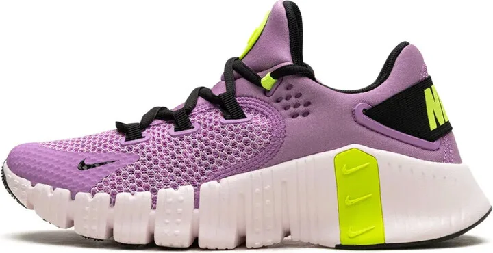 Free Metcon 4 "Fuchsia" sneakers - Image 5
