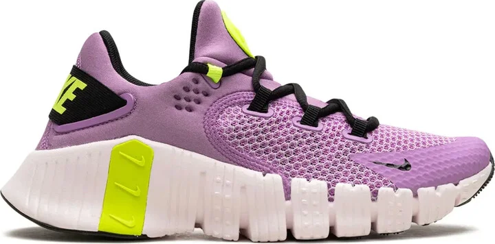 Free Metcon 4 "Fuchsia" sneakers