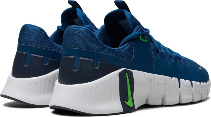 Free Metcon 5 "Court Blue/Green Strike" sneakers - Image 3