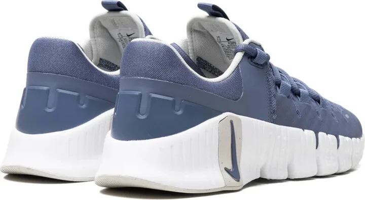 Free Metcon 5 "Diffused Blue" sneakers - Image 3