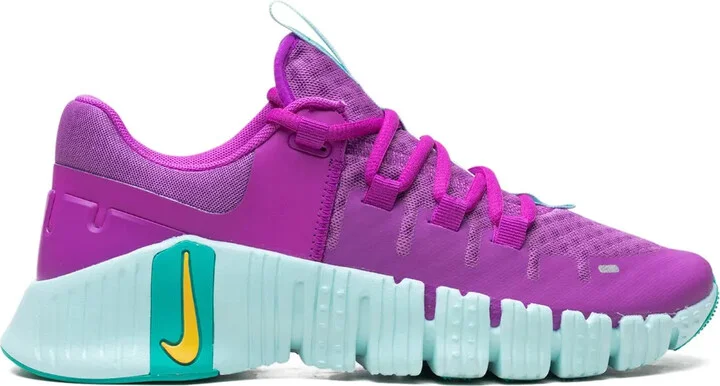 Free Metcon 5 "Hyper Violet" sneakers