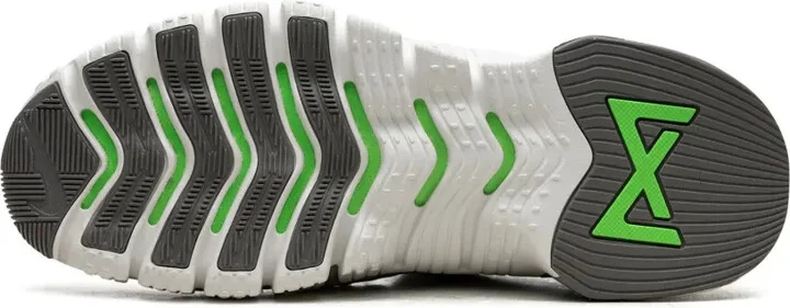 Free Metcon 5 "Light Iron" sneakers - Image 4