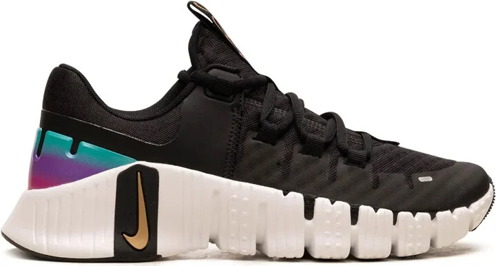 Free Metcon 5 “Metallic Gold” sneakers