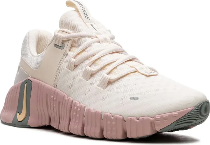 Free Metcon 5 "Pale Ivory" sneakers - Image 2
