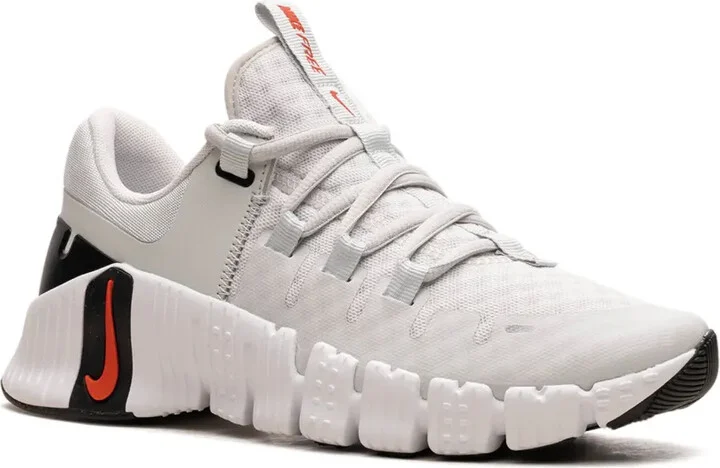 Free Metcon 5 "Photon Dust" sneakers - Image 2