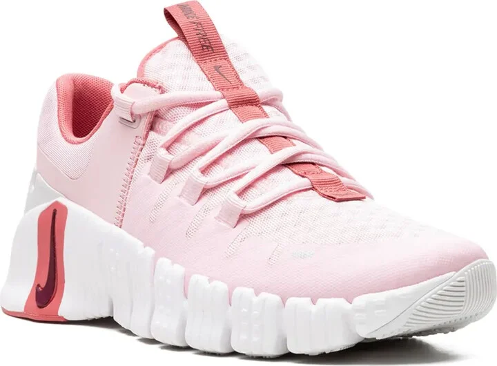 Free Metcon 5 "Pink Foam" sneakers - Image 2