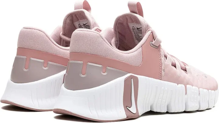 Free Metcon 5 "Pink Oxford" sneakers - Image 3