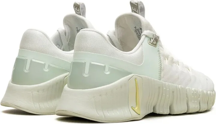 Free Metcon 5 PRM "Summit White" sneakers - Image 3