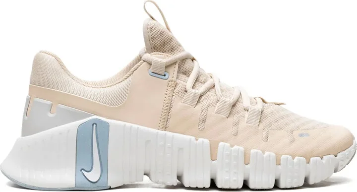 Free Metcon 5 "Sanddrift" sneakers
