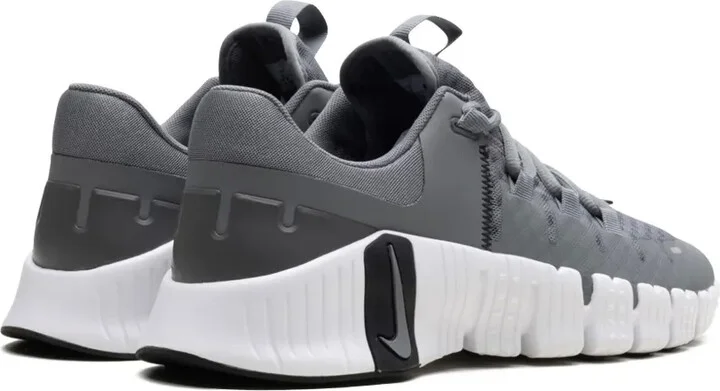 Free Metcon 5 "Smoke Grey" sneakers - Image 3