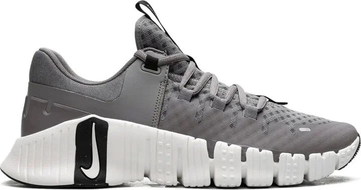 Free Metcon 5 TB "Gunsmoke" sneakers