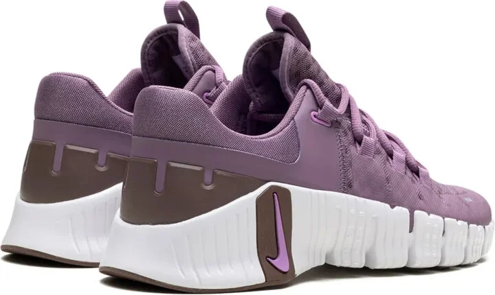 Free Metcon 5 "Violet Dust" sneakers - Image 3