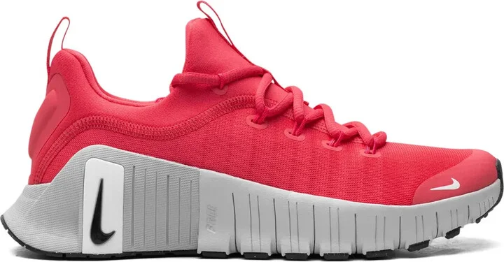 Free Metcon 6 "Aster Pink" sneakers