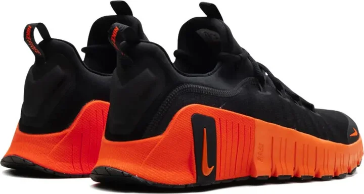 Free Metcon 6 "Black/Black/Light Wild Mango" sneakers - Image 3