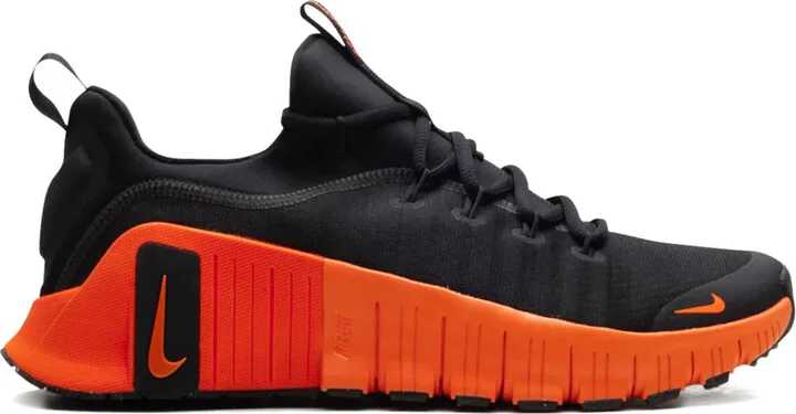 Free Metcon 6 "Black/Black/Light Wild Mango" sneakers