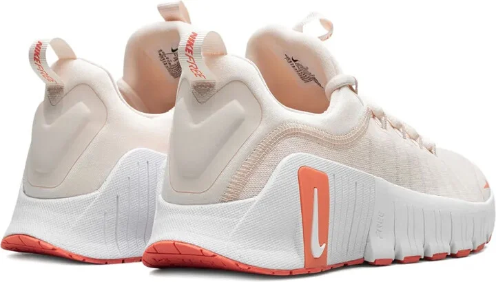 Free Metcon 6 "Guava Ice/Light Wild Mango/White" sneakers - Image 3