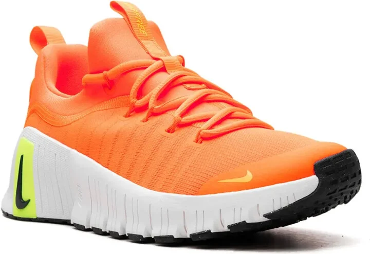 Free Metcon 6 "Orange" sneakers - Image 2