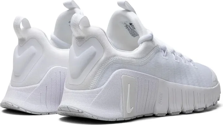 Free Metcon 6 "Platinum Tint" sneakers - Image 3