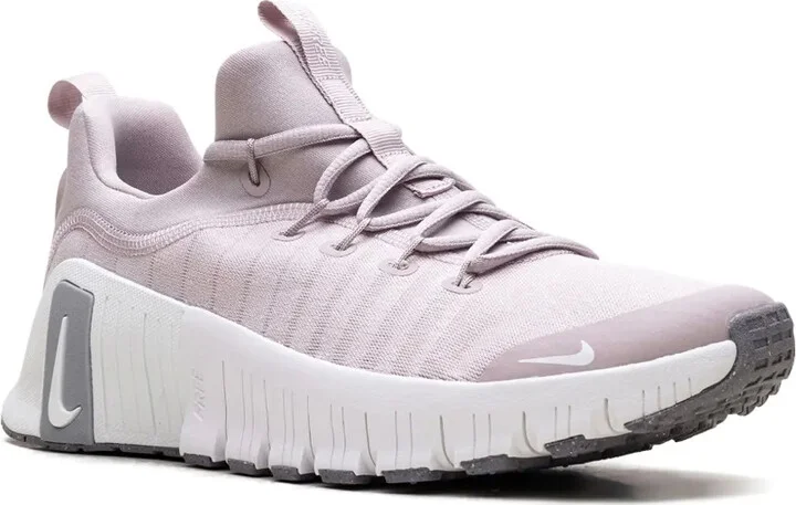 Free Metcon 6 "Platinum Violet" sneakers - Image 2