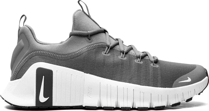 Free Metcon 6 sneakers
