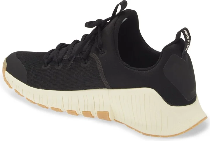 Free Metcon 6 Training Shoe - Image 10