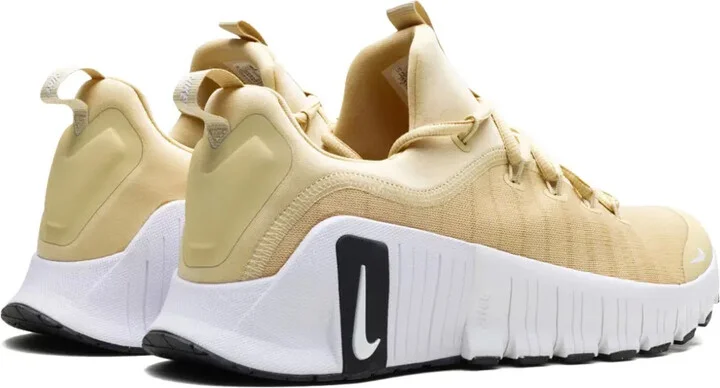 Free Metcon 6 "Vegas Gold/Black/White" sneakers - Image 3