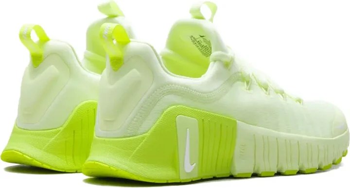 Free Metcon 6 "Volt Glow" sneakers - Image 4