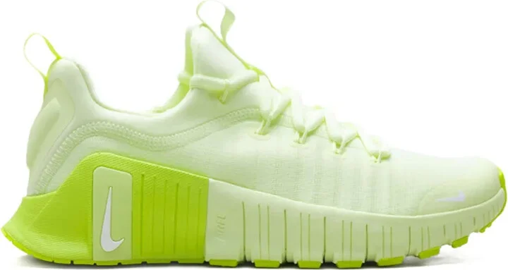Free Metcon 6 "Volt Glow" sneakers - Image 5