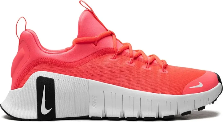 Free Metcon 6 WMNS "Hot Punch" sneakers
