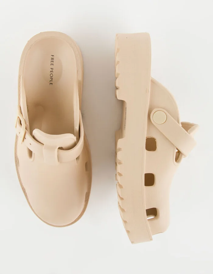 FREE PEOPLE Karlie Buckle Womens Clogs - Image 5