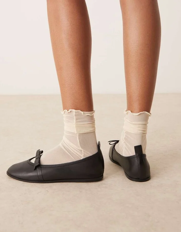 Free People soft leather bow detail flat ballet flats in black - Image 2
