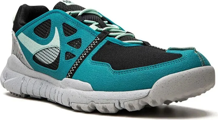 Free Terra Vista sneakers - Image 2