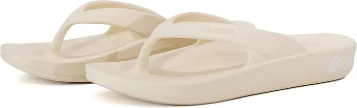 Freewaters Cloud9 Ultra - Unisex Active Recovery Flip-Flop Sandal - Bone