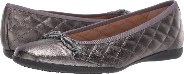 French Sole PassportR Flat Women's Dress Flat Shoes Pewter Metallic : 6 M, Leather