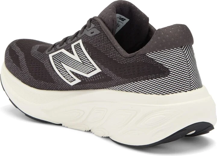 Fresh Foam X 880 v15 Running Shoe - Image 2