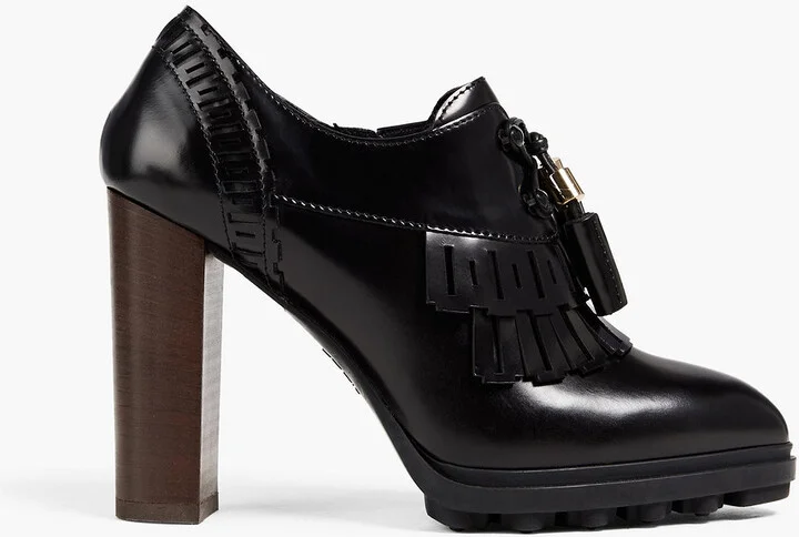 Fringed laser-cut leather pumps