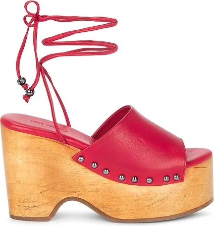 Front Row Wrap Clog